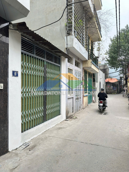 Nhà đẹp chính chủ - ô tô tránh - kinh doanh - giá tốt - vị trí...
