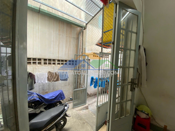 Bán nhà 1 lầu diện tích 37m2, giá 2,2 tỷ ngay trung tâm chợ Biên Hòa