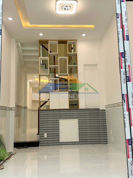 Nhà mới ở liền hẻm 1619 phạm thế hiển p6q8 p.chánh hưng