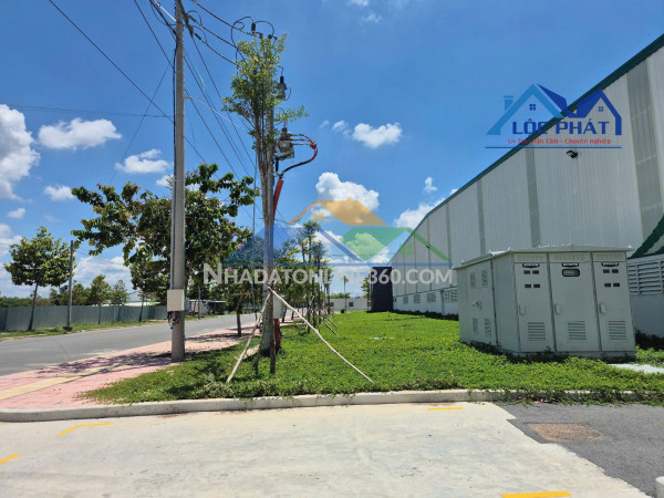 Cho thuê nhà xưởng tại KCN Lâm Đồng dt  5618m2 giá 91000đ/m²