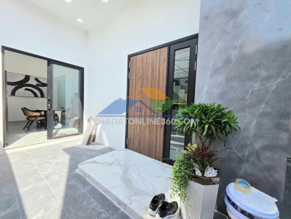Chú mỹ bán nhà 2 tầng ở phạm hữu lầu, ngang 11m, giá bán 6.2 tỷ