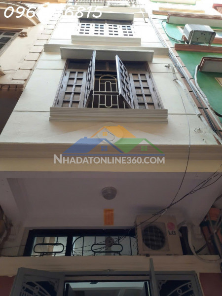 Chính chủ cho thuê nhà 22mx 5 tầng ngõ to 4m  ô chợ dừa đống đa hn