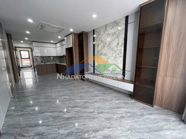 Bán nhà đẹp ngọc thụy- dân xây 33m 5 tầng full nt -ngõ nông n- thông- oto đỗ cổng hơn7 tỷ(tl)