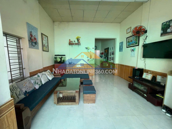 Đầu tư sinh lời - cần bán đất tặng nhà  cấp 4 2 mặt kiệt...