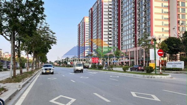 Penhouse khai sơn, 147m, 3 ngủ, 2 lô gia, ban công đông nam, view hồ điều hoà