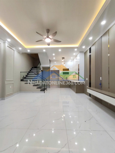 Nhà mới đẹp – miếu 2 lê chân – ô tô cách nhà 15 bước chân

vị trí thuộc ngõ kafa hồ sen đi vào, ngõ chạy thông, khu dân cư đông đúc, giao thông thuận tiện,