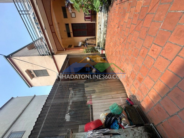 Bán nhà 110m, 2 tầng, chỉ nhỉnh 5 tỷ. vài bước ra ô tô, hồ điều hòa.