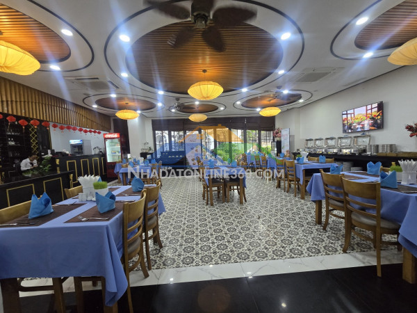 Bán khách sạn 4 sao cửa đại hội an 1000m2, 7 tầng, 80 phòng, giá...