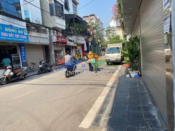 Hàng hiếm ngọc thuỵ -  phân lô - 7 tầng thang máy - nhà mới - 7tầng 40m2. hơn 9x..  -ô tô gần
-mô tả:thiết kế 7 tầng, thang máy,tầng 1 để xe
-tầng 2,3,4 mỗi