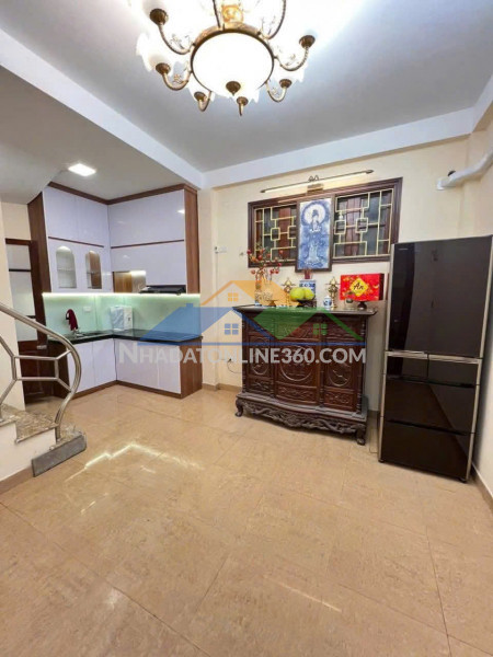 Cho thuê nguyên căn phố huế, nhà đẹp, đủ đồ, 3 ngủ, 12tr 0965549363