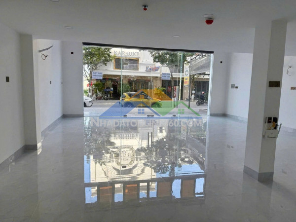 Bán nhà vị trí đẹp tại ngọc chì thạch bàn, long biên, hà...