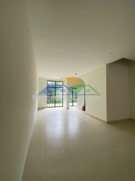 Chính chủ cho thuê shop chân đế tại khu tmdv vinhomes smart city phù hợp đa dạng ngành nghề: f&b, café, trà sữa, nhà hàng,..