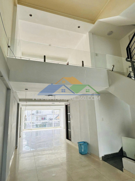 Cho thuê nhà mặt tiền trần lê phường 4 đà lạt 28 triệu/tháng