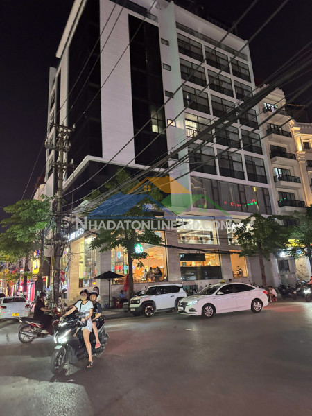 Nhà đep đà nẵng sân cổng riênng ô tô ngủ trong nhà full nội thất