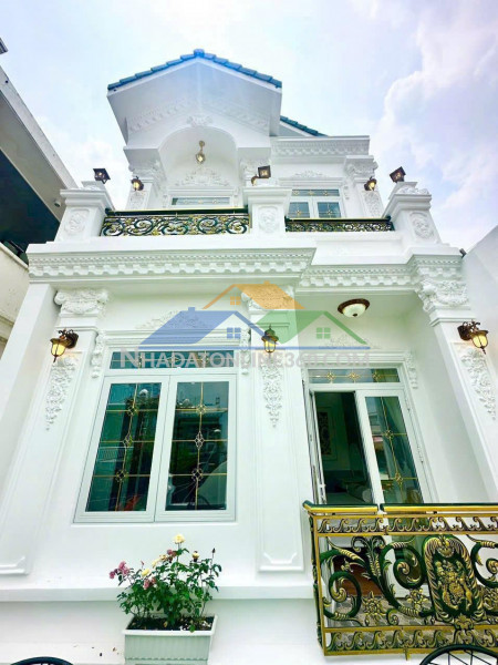 Nhà phố nguy nga, hẻm xe hơi đào tông nguyên, 5x19m, chỉ hơn 8 tỷ