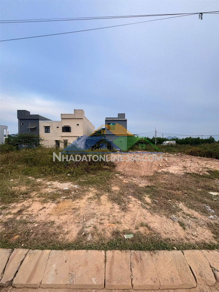 Chính chủ cần tiền bán gấp lô đất đường 7m5 tđc xã hoà liên 3, huyện hòa vang, đà nẵng