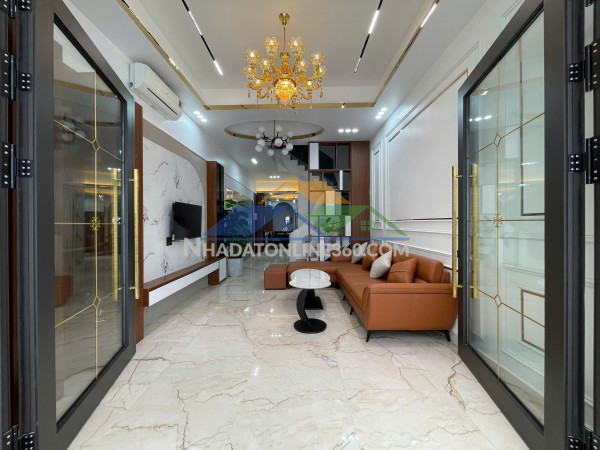 Nhà đẹp lực hành 4 tầng độc ô tô đỗ cạnh nhà