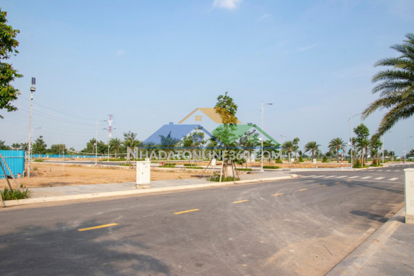 82m² ngay ngã tư xuân mai chỉ hơn 1 tỷ, ô tô tránh nhau