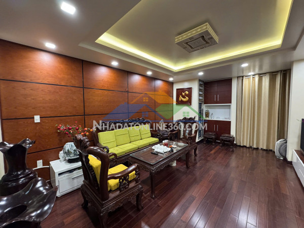 Siêu phẩm phố tôn đức thắng – ô tô đỗ cửa