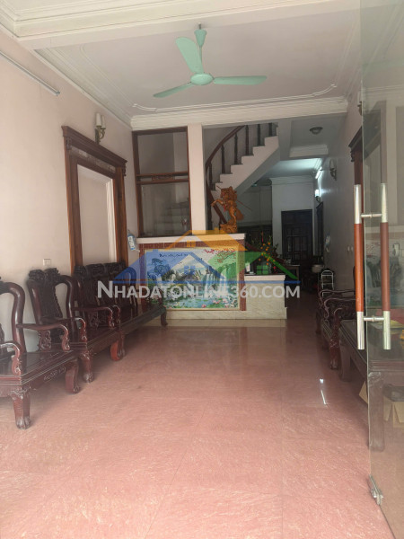 Chính chủ cần cho thuê nhà 5 tầng có vị trí đẹp tại phường...