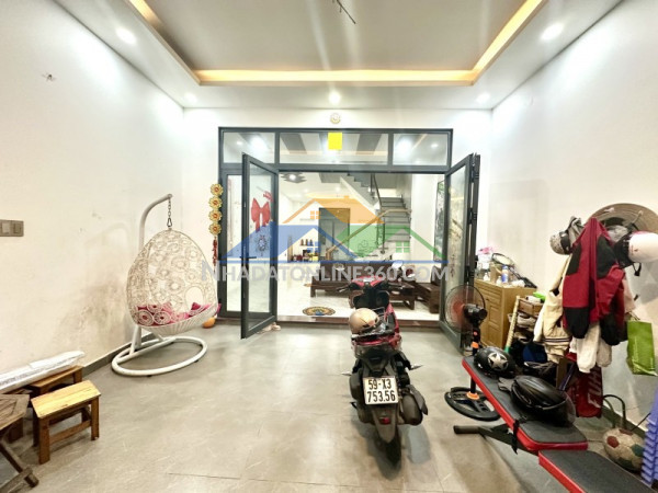 Bán nhà đường số 6, kdc êm đềm, linh xuân, thủ đức, tp hcm. dt 90 m2, 4 tầng. giá 8,9 tỷ