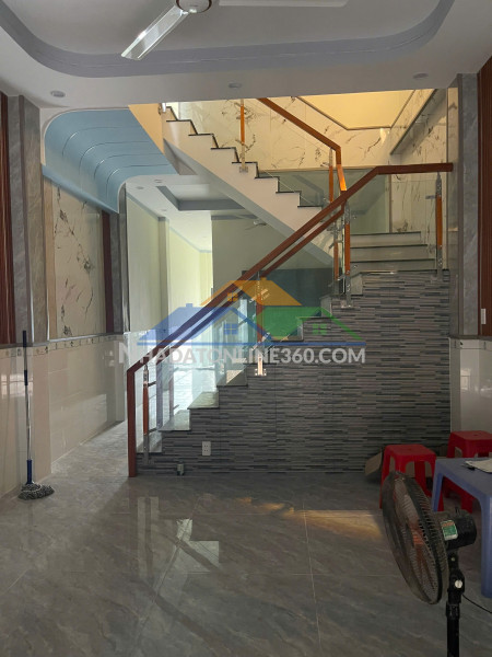 Bán nhà đẹp 2 tầng p.biên hòa,shr hoàn công,đường 2 ô tô,gần cầu hang