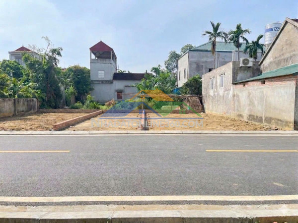 Bán lô đẹp sơn đông gần ql21, đh fpt đường thông 2 ôtô mua...