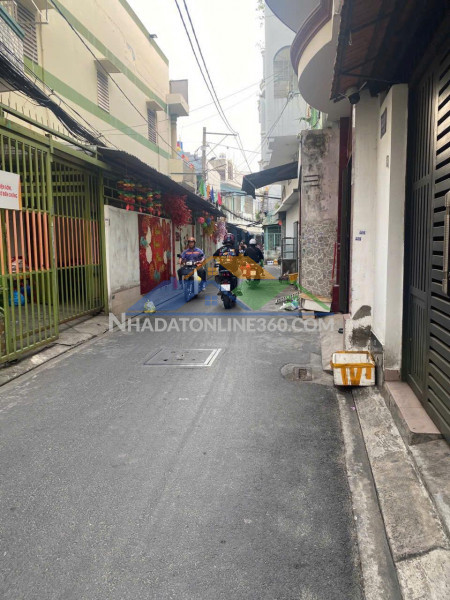 Nhà 2 mt hẻm xe hơi nguyễn văn quá - 80m2 vuông a4 - giá chỉ 4 tỷ...