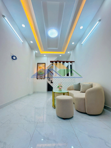 Nhà 4 tầng đúc hẻm 154// âu dương lân p.chánh hưng (p3q8 cũ). giá 3,88 tỷ tl