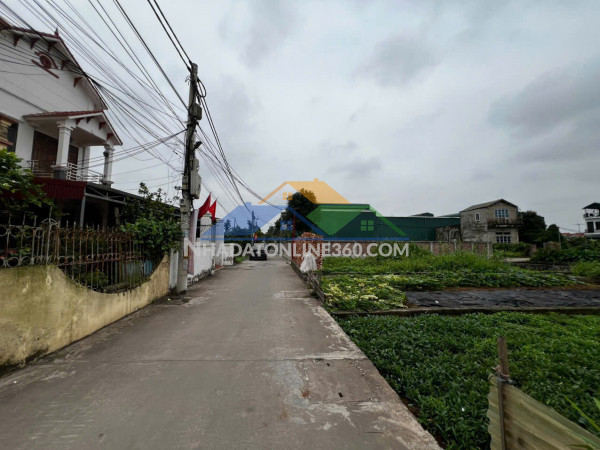 Nhà đẹp 3 tầng trần tất văn - ngõ rộng ô tô tải quay đầu - vị trí trung tâm - giá chỉ 2,92 tỷ