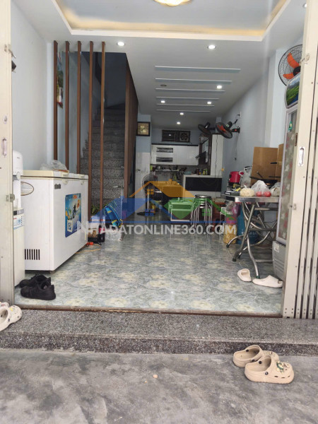 ♪ gần mt phạm như tăng, ô tô đậu 50m, 32m2, 3.5 tầng cứng, 3.x tỷ