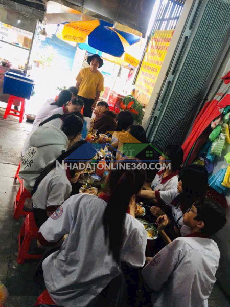 Sang quán cơm đang hoạt động ổn định – mặt bằng không...
