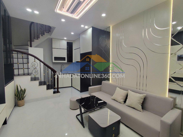 30m ra phố tôn đúc thắng, nhà 30m x 4 tầng, giá chưa đến 9 tỷ