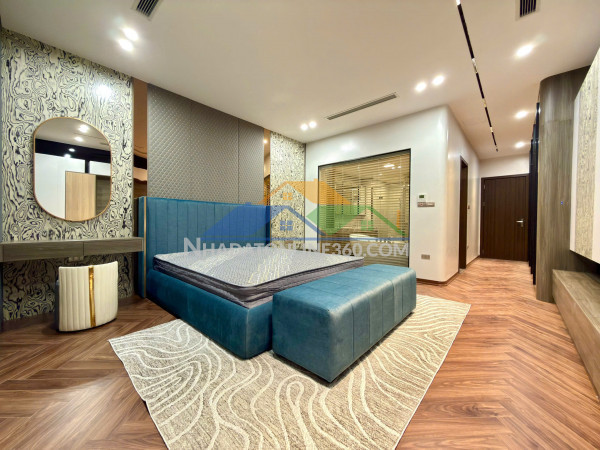 Bán đất tặng nhà phố trạm,60m,mt 5m,ngõ nông,ô tô cách 10m.giá đầu tư hơn 12 tỷ