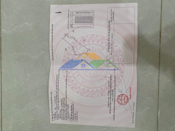 Nhà đẹp – giá tốt- chính chủ cần bán nhà tại xã đông...