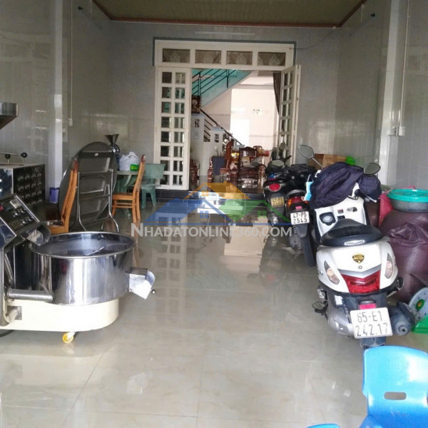 Chính chủ cần bán nhà + xưởng tại phú thọ, thủ dầu một, bình dương