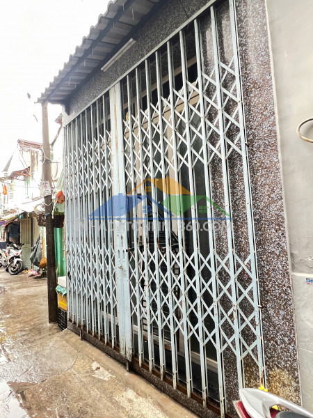 Cho thuê nhà 2 tầng a hẻm 141 đường tám danh p4q8. giá: 7...