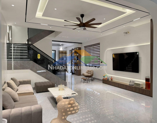 Bán nhà mặt tiền bình giã, p.13, tân bình - 4,5x16m - 3 tầng - gần ga t3