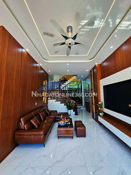 Bán nhà 3 tầng 64m2 đường chu văn an, quang trung, tp. thái bình, nhỉnh 3 tỷ. lh: 0964386960