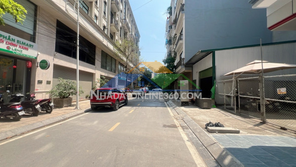 Ngõ ô tô thông chu huy mân, long biên 11 tỷ 50m tin thật - nhà thật