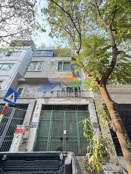 Nhà 4 tầng xây thô tt28 đtm văn phú, hà đông,dt90m2, 20.9 tỷ