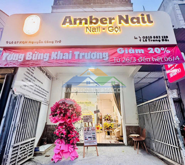 Sang mặt bằng- kiot đà lạt tiệm nail - gội - dưỡng sinh ở kqh...