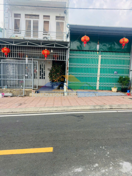 Chính chủ bán 2 căn nhà phường blao tp bảo lộc 10x20 full thổ cư từ 5,3 tỉ giảm mạnh còn 4,8 tỉ