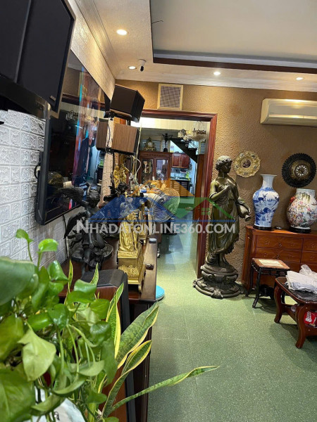 Bán nhà mặt đường hai bà trưng - cát dài 70m2 - giá tốt