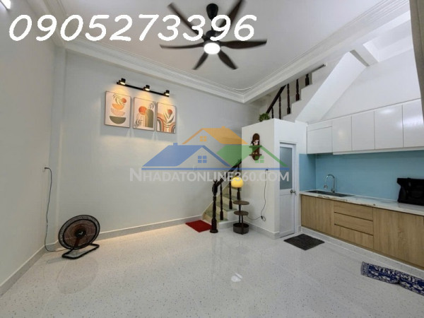 Hẻm thông sát xe hơi - lạc long quân p8 tân bình - thông số vàng ngang khủng nở hậu 5 x 4.8 - 3 tầng đúc btct 2pn 3wc - chỉ 3.95 tỷ