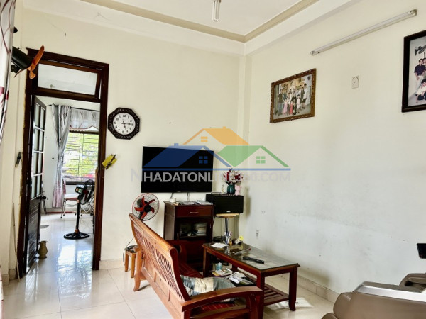 Bán nhà mặt tiền lê văn hiến 82m², gần biển mỹ khê, 4pn, giá 17 tỷ