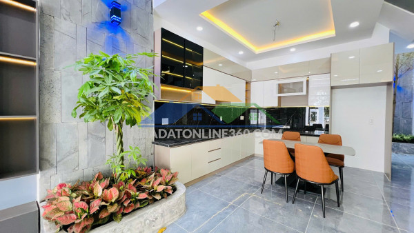 Bán nhà phố 5m x 26m gần kcn cầu tràm, sát bình chánh