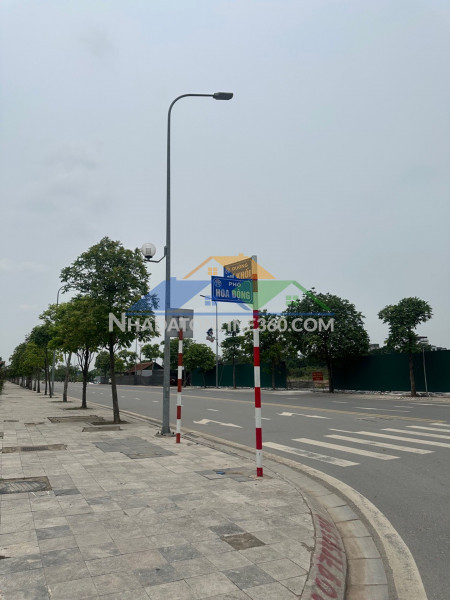 Bán đất bát khối 34m2, ô tô tránh đỗ, cạnh công viên- 6.5 tỷ