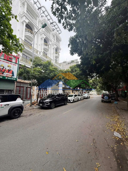 Bán nhà bát khối 90m2- 5 tầng thang máy- ô tô tránh đỗ- 17.x tỷ