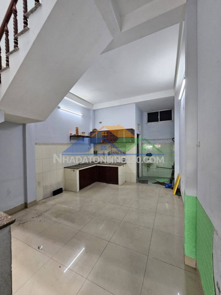 ♥ nhà mặt tiền ngay chợ hòa cường, 54m2, 2 tầng, 6.x tỷ